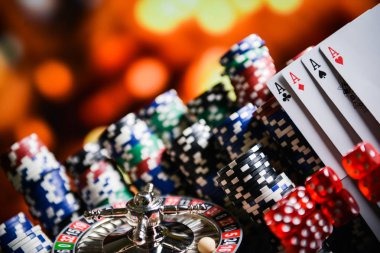 hoki368 login mobile app interface showing live dealer tables and sportsbook markets
